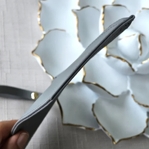 Zara Small Gray Skinny Wristlet Women's Coin Wallet - Picture 4 of 10